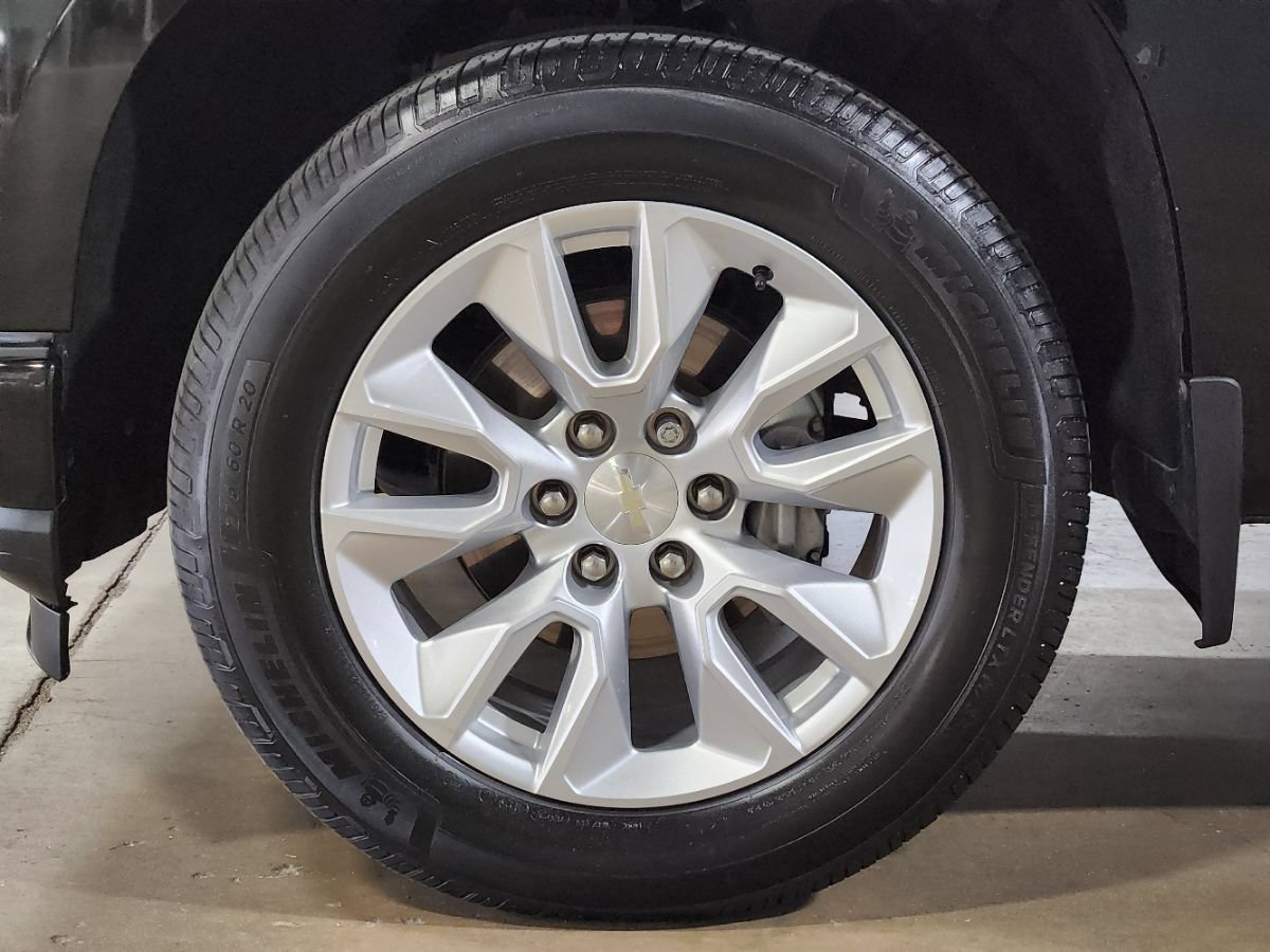 Used 2020 Chevrolet Silverado 1500 Custom w/ Infotainment Package RWD image 27