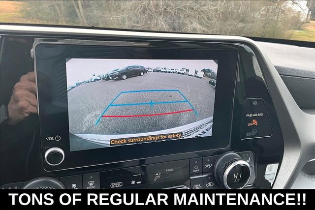 Used 2023 Toyota Highlander L image 16