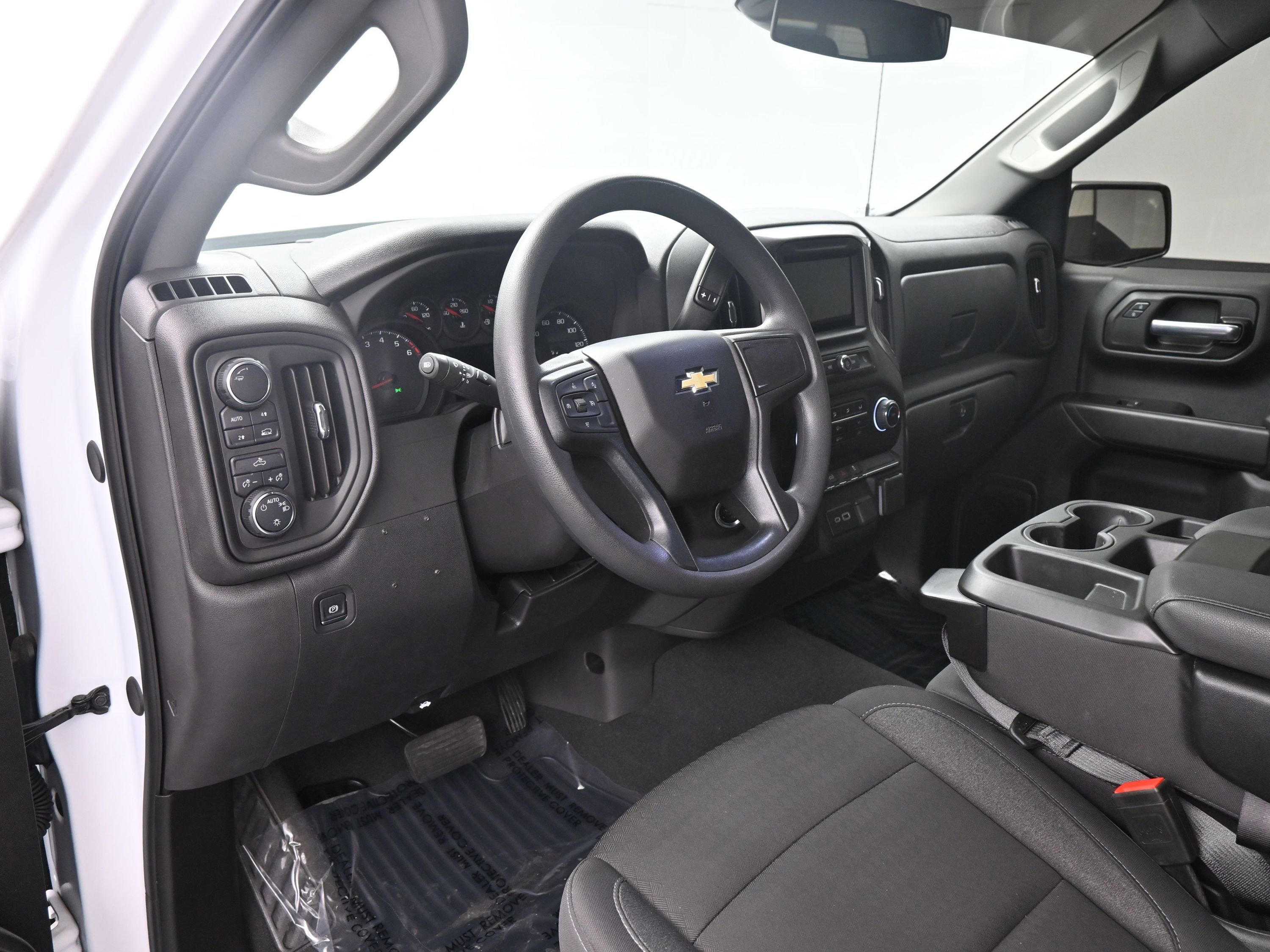 Certified 2025 Chevrolet Silverado 1500 Custom w/ Turbomax Blackout Package image 12