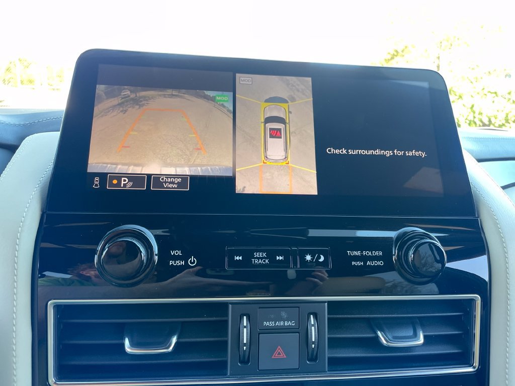 Used 2022 INFINITI QX80 Sensory w/ Cargo Package AWD/4WD image 22