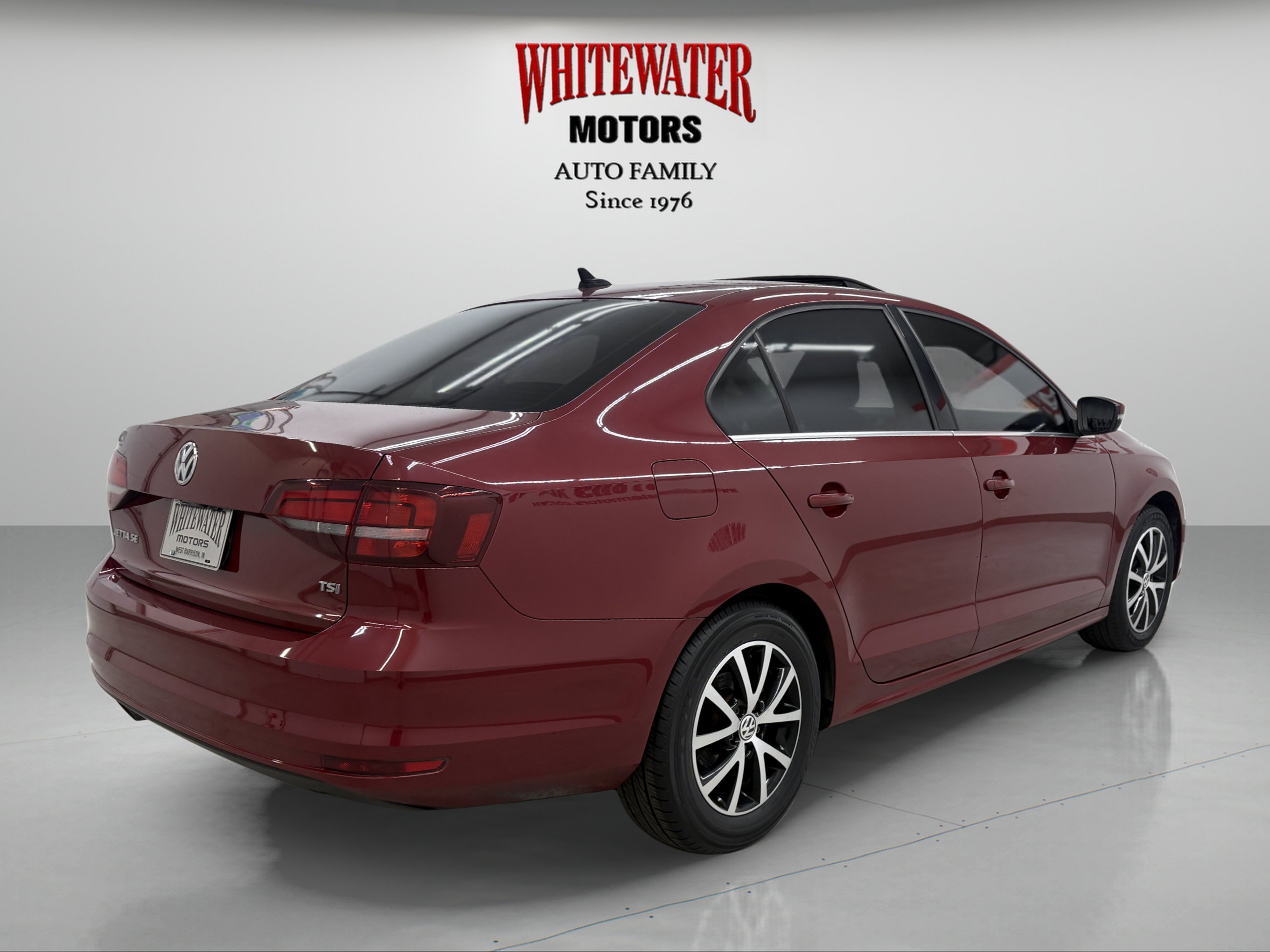 Used 2017 Volkswagen Jetta SE FWD image 4