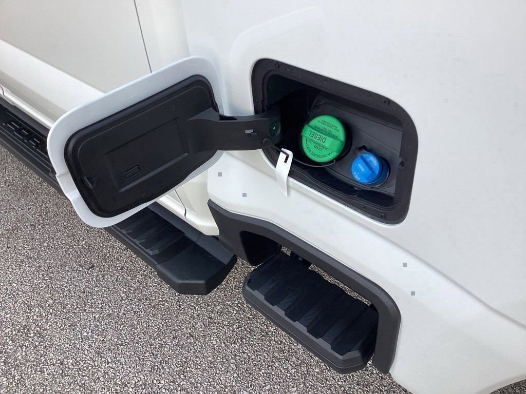 New 2026 Ford F250 Lariat w/ Black Appearance Package image 16