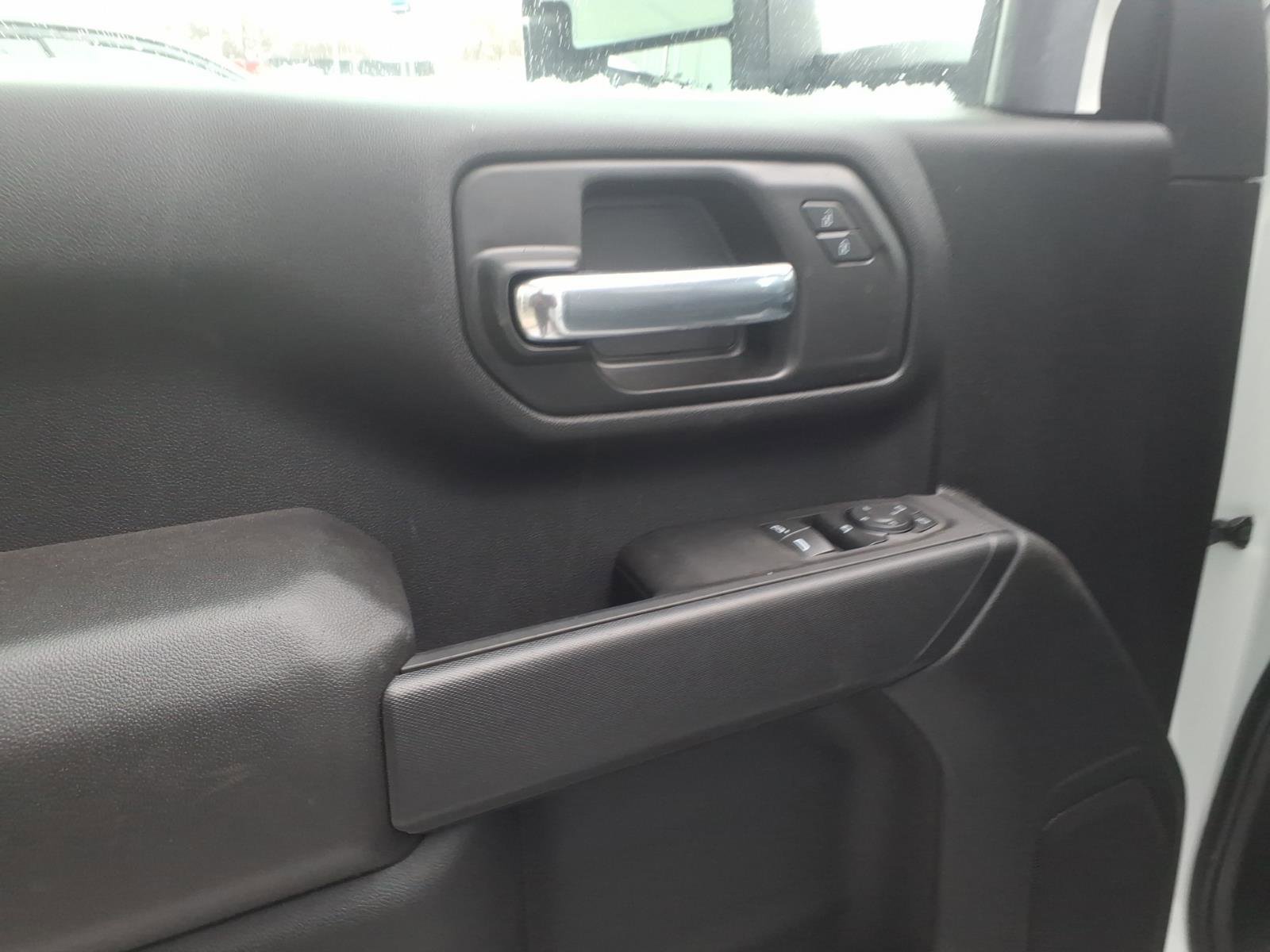 New 2025 GMC Sierra 2500 Pro w/ Convenience Package image 8
