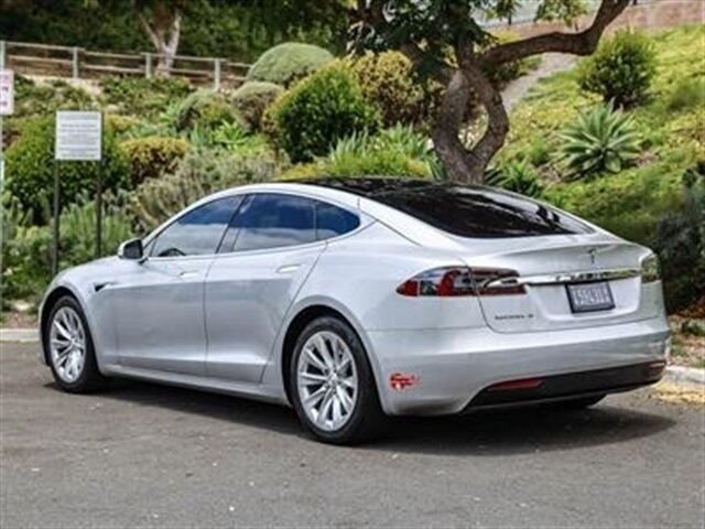 Used 2017 Tesla Model S 75 RWD image 3