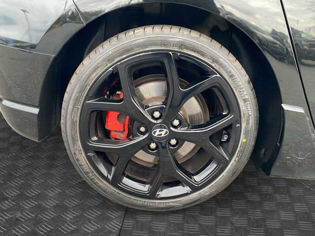Used 2019 Hyundai Veloster N N image 32