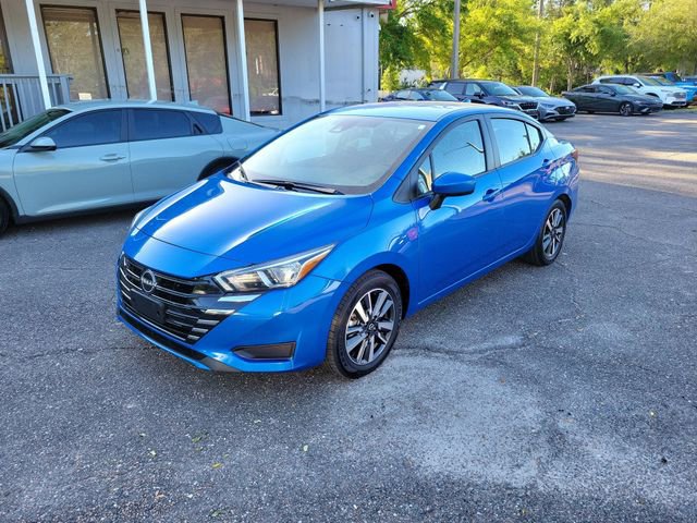 Used 2024 Nissan Versa SV FWD image 4