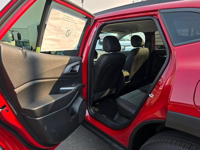 New 2026 Chevrolet Trax LT w/ LT Convenience Package FWD image 15