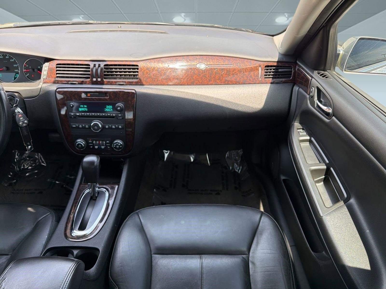Used 2014 Chevrolet Impala LTZ FWD image 25