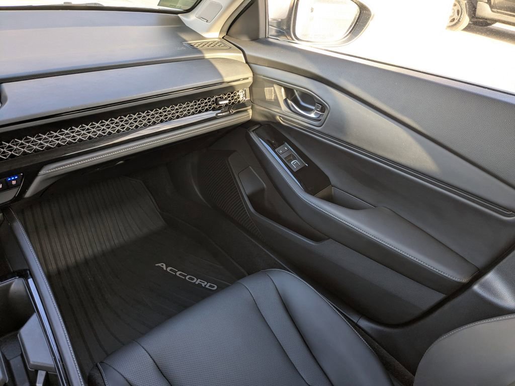 Used 2023 Honda Accord Touring image 20