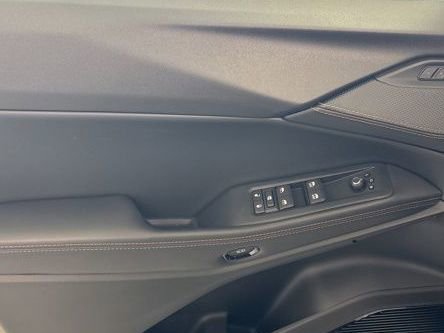 New 2026 Jeep Cherokee Overland w/ Advanced Pro Tech Group image 18