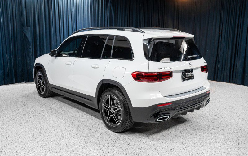New 2026 Mercedes-Benz GLB 250 4MATIC image 9