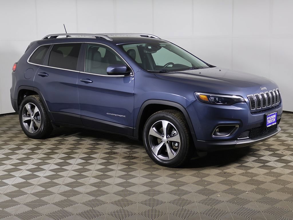 Used 2021 Jeep Cherokee Limited image 2