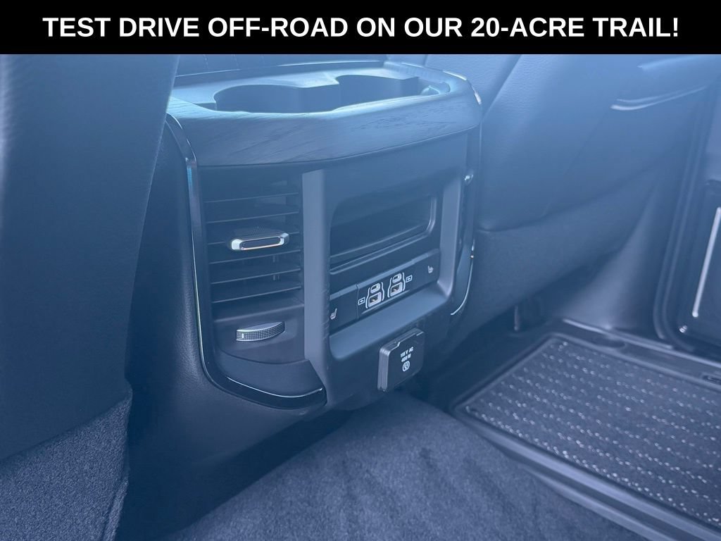 New 2026 RAM 2500 Limited AWD/4WD image 30