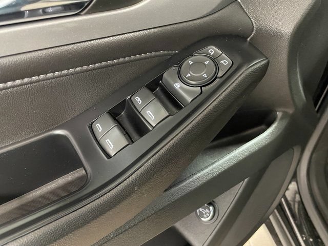 Used 2023 Chevrolet Traverse LT AWD/4WD image 19