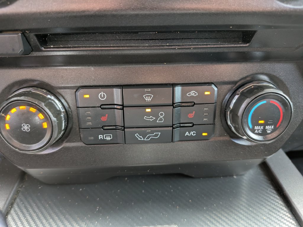 Certified 2018 Ford F150 XLT w/ Equipment Group 302A Luxury AWD/4WD image 30
