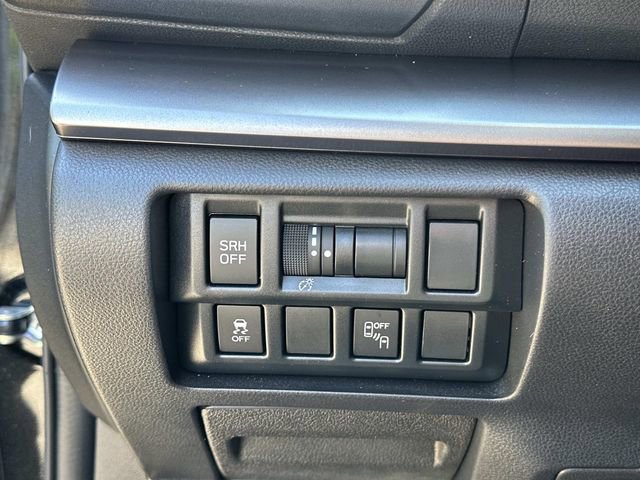 Used 2019 Subaru Crosstrek 2.0i Limited w/ Moonroof Package w/Navigation AWD/4WD image 29