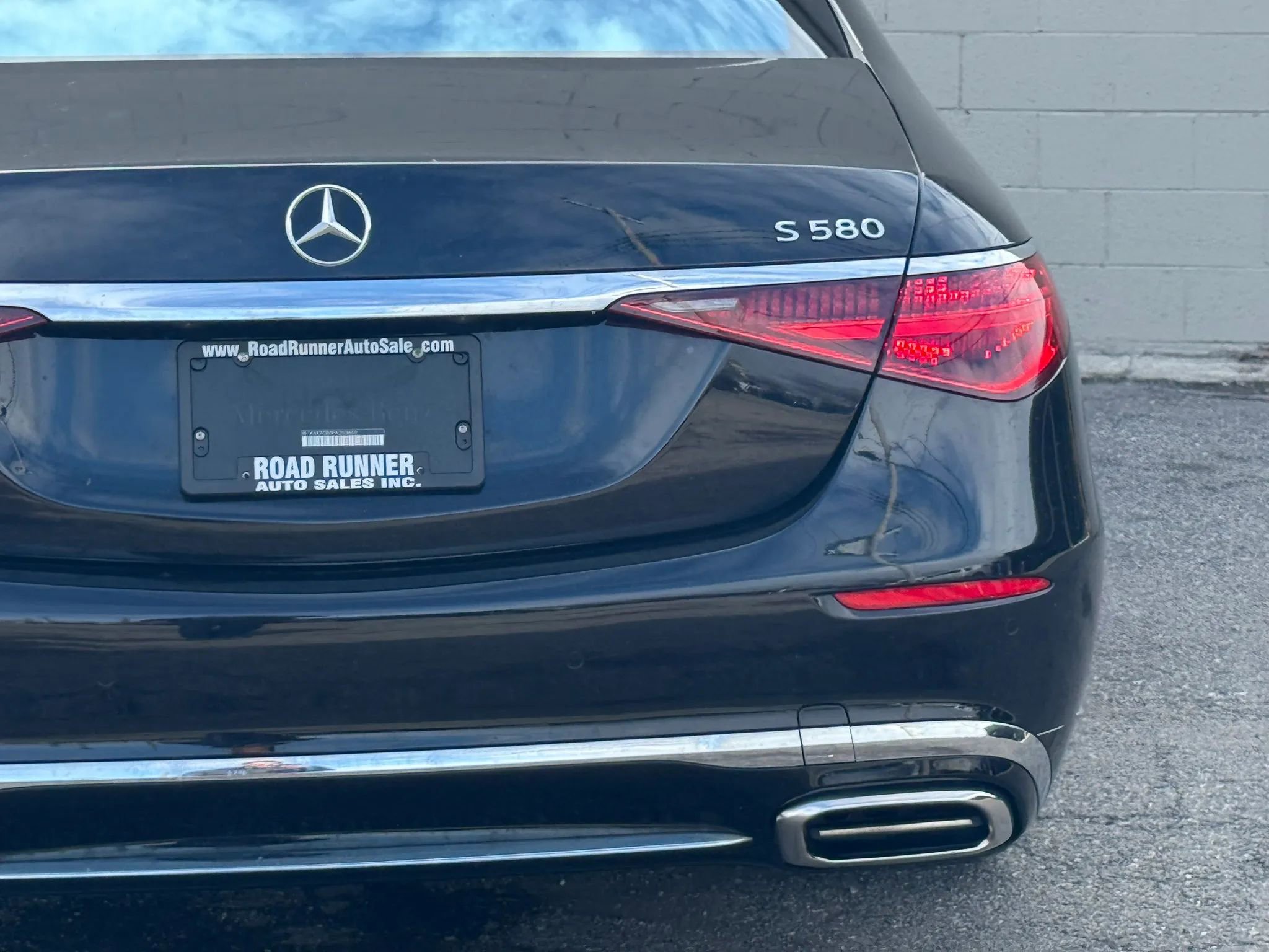 Used 2023 Mercedes-Benz Maybach S 580 S 580 4MATIC Sedan 4D image 11