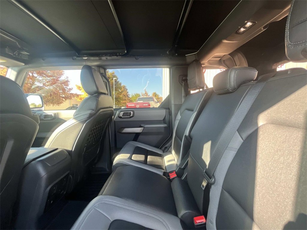 Used 2023 Ford Bronco Black Diamond image 14