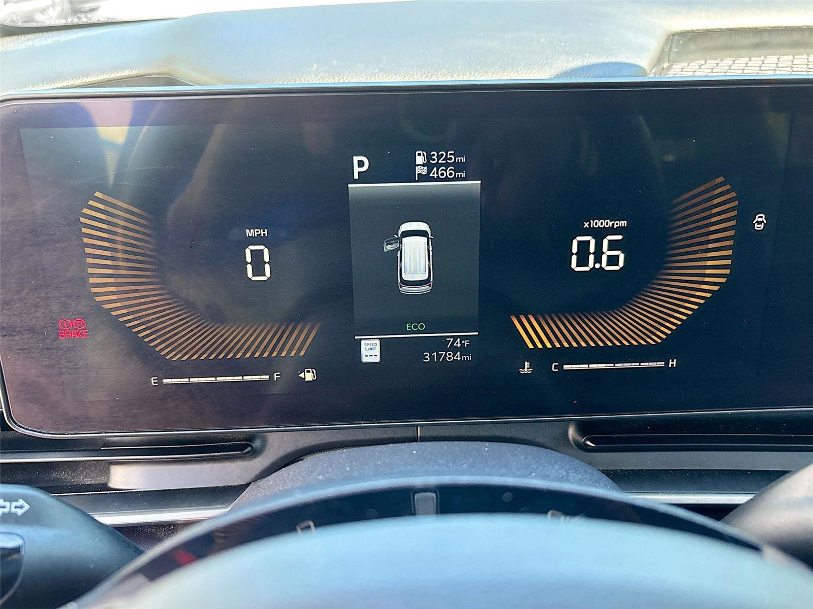 Used 2025 Kia Carnival image 12