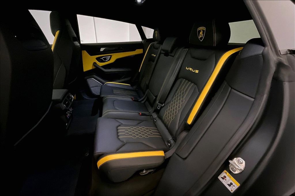 Used 2024 Lamborghini Urus S AWD/4WD image 27