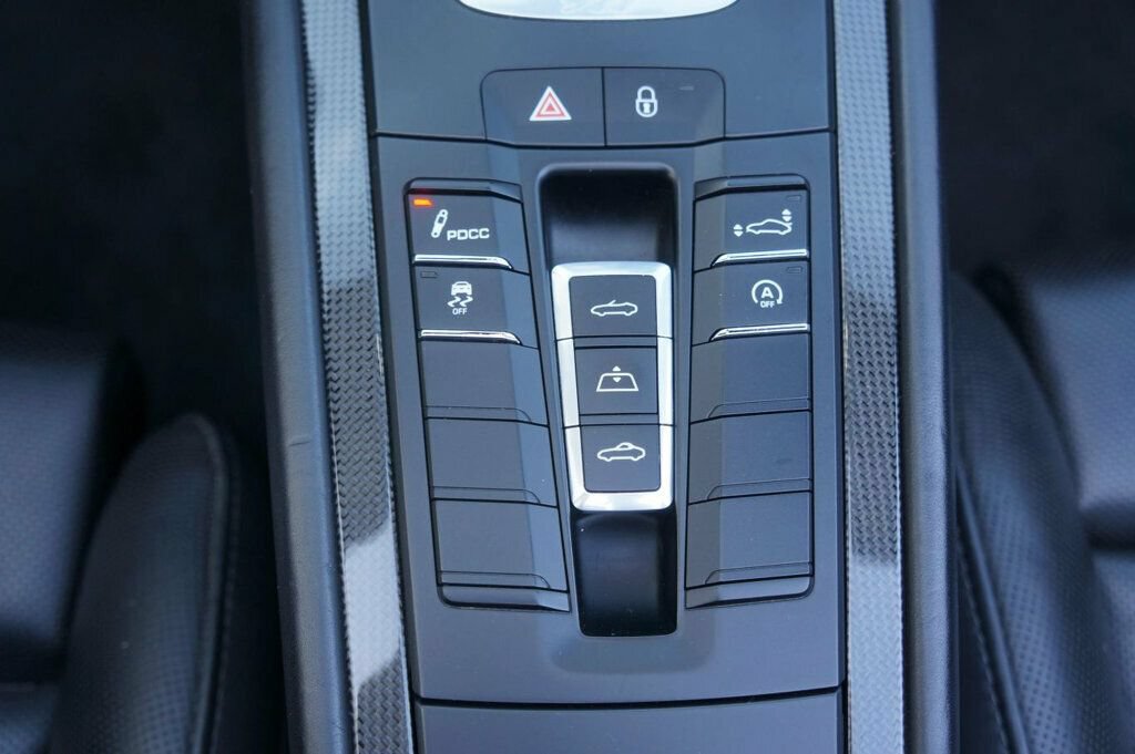 Used 2017 Porsche 911 Turbo S w/ Light Design Package AWD/4WD image 32