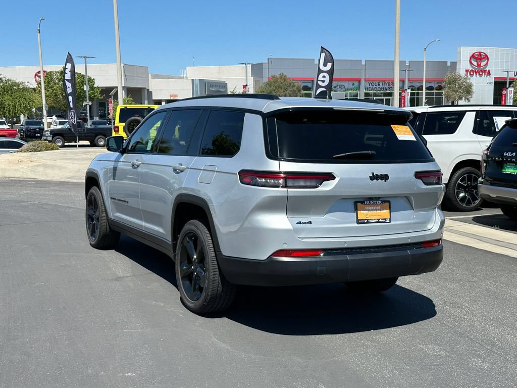 Certified 2025 Jeep Grand Cherokee L Altitude AWD/4WD image 4