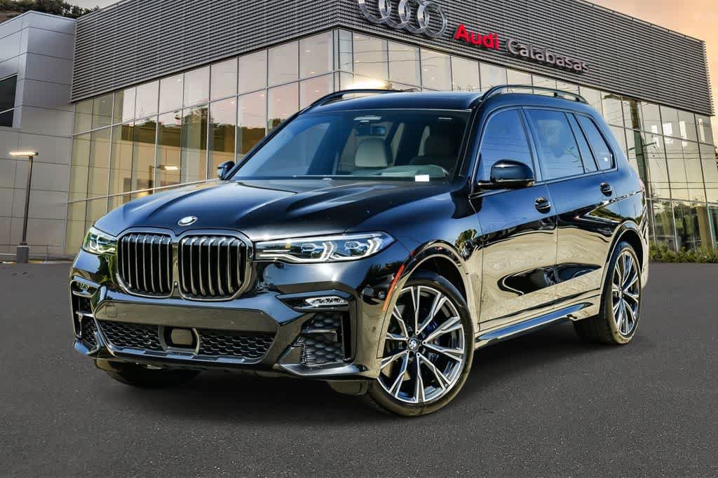 Used 2022 BMW X7 M50i w/ Dynamic Handling Package AWD/4WD image 1