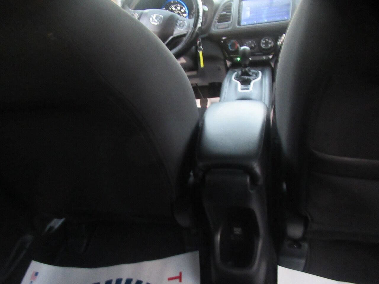 Used 2016 Honda HR-V LX image 34