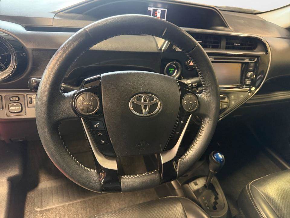 Used 2018 Toyota Prius C Four FWD image 13