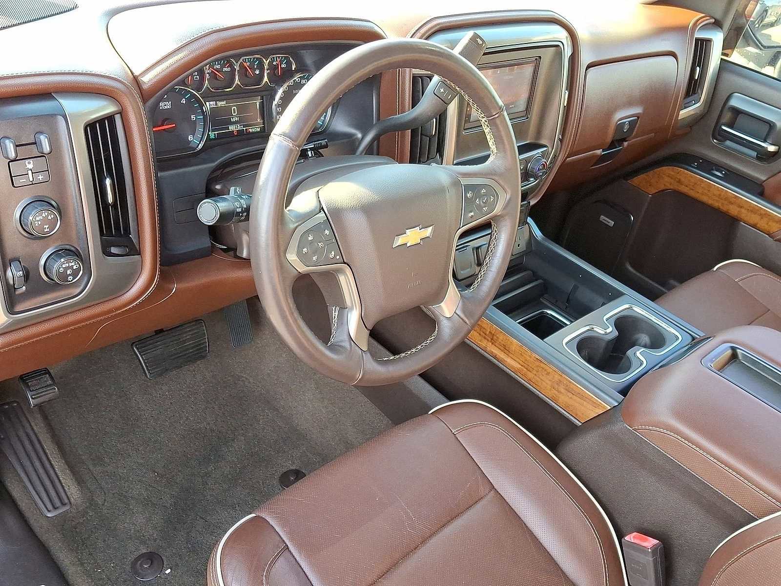 Used 2015 Chevrolet Silverado 1500 High Country w/ High Country Premium Package image 16