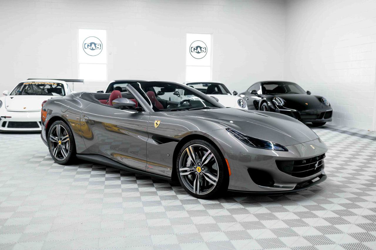 Used 2020 Ferrari Portofino RWD image 14