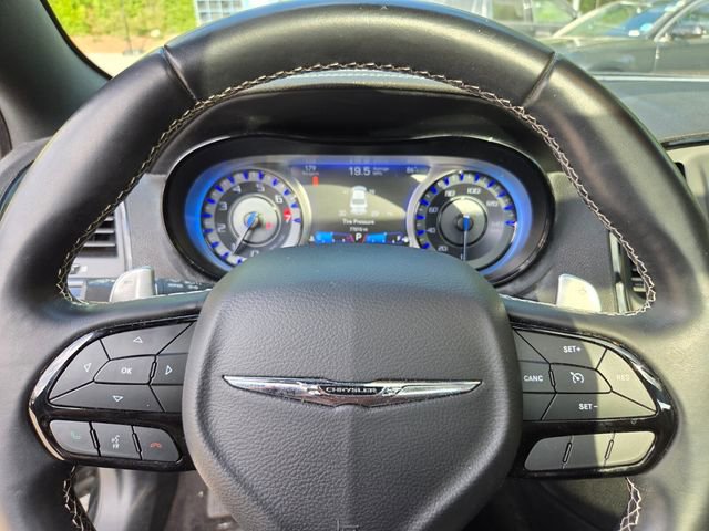 Used 2018 Chrysler 300 S w/ 300S Premium Group image 26