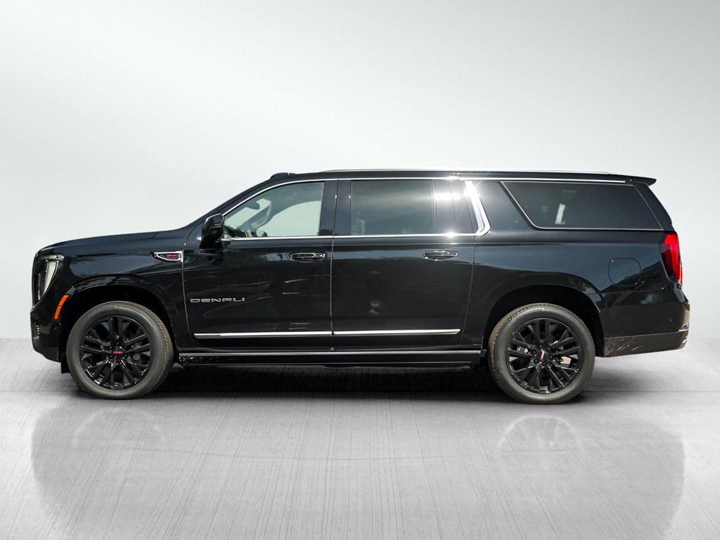 New 2026 GMC Yukon XL Denali w/ Sun & Power Step Package AWD/4WD image 4