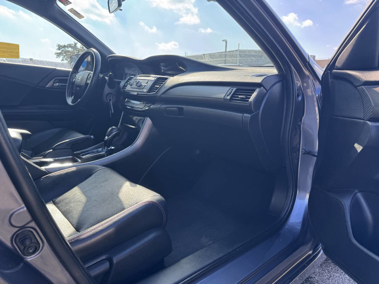 Used 2017 Honda Accord Sport Special Edition image 35
