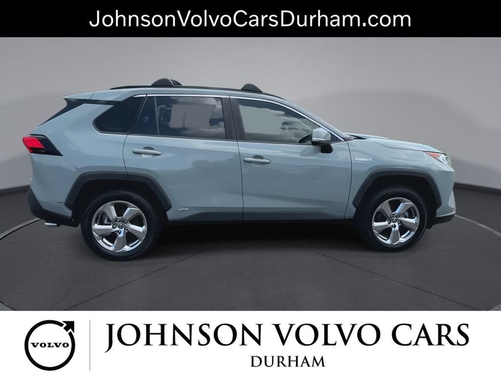 Used 2021 Toyota RAV4 XLE Premium AWD/4WD image 9