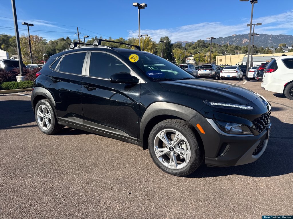 Certified 2023 Hyundai Kona SEL AWD/4WD image 6