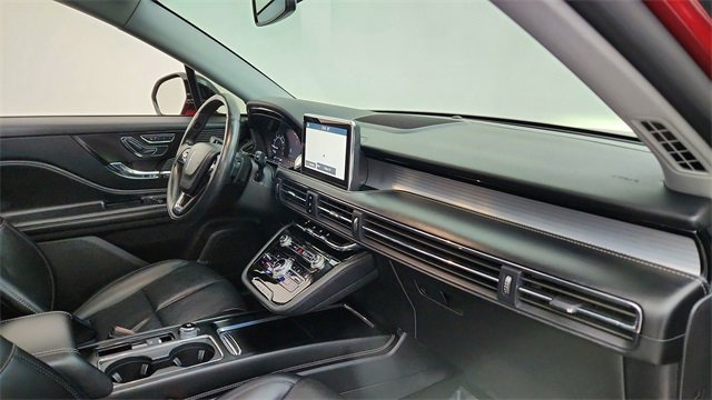 Used 2022 Lincoln Corsair AWD w/ Premium Package image 20