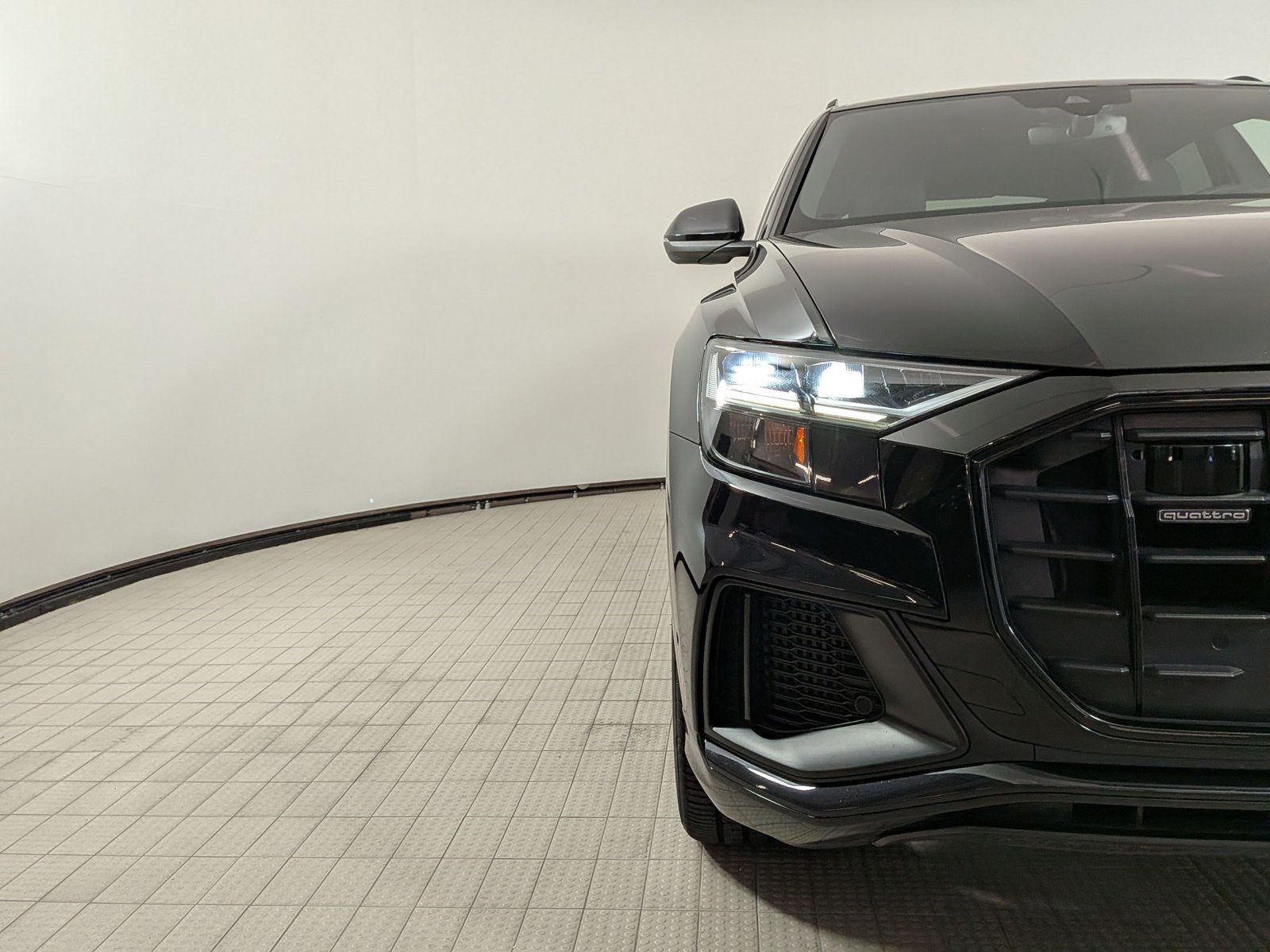Used 2019 Audi Q8 Premium Plus AWD/4WD image 12