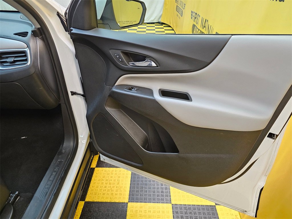 Used 2023 Chevrolet Equinox LT w/ Driver Convenience Package image 13