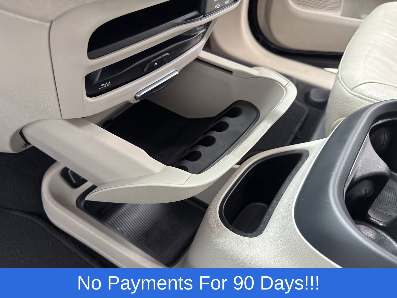 Used 2017 Chrysler Pacifica Touring-L Plus w/ Tire & Wheel Group image 20