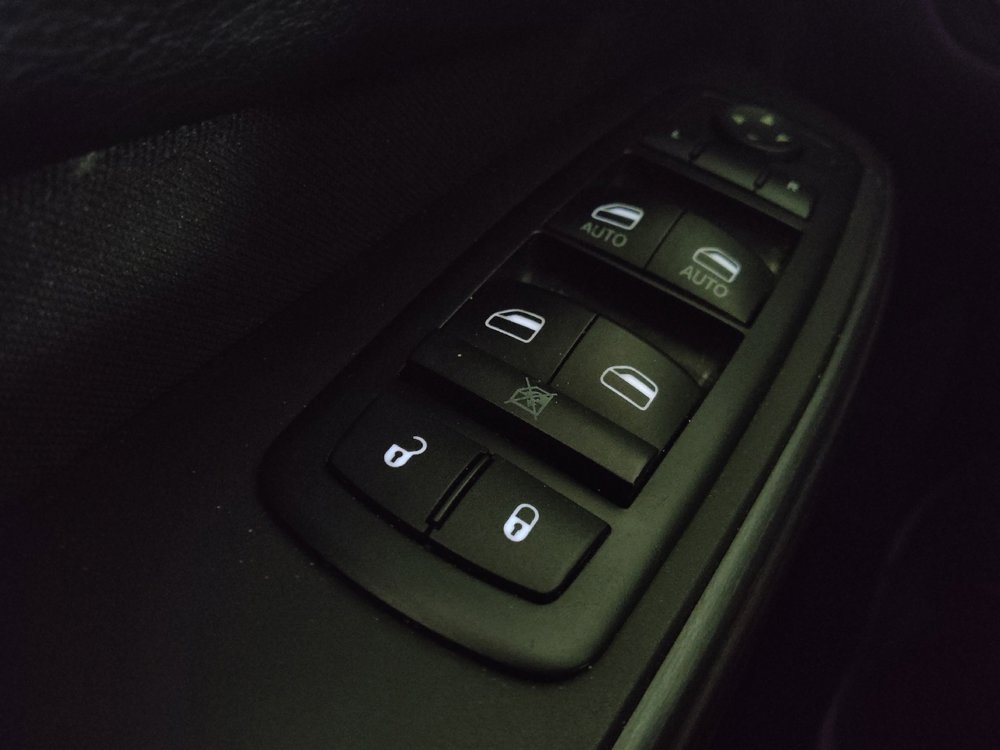 Used 2014 Jeep Cherokee Latitude FWD image 27