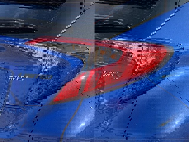 Used 2019 Toyota C-HR Limited image 7