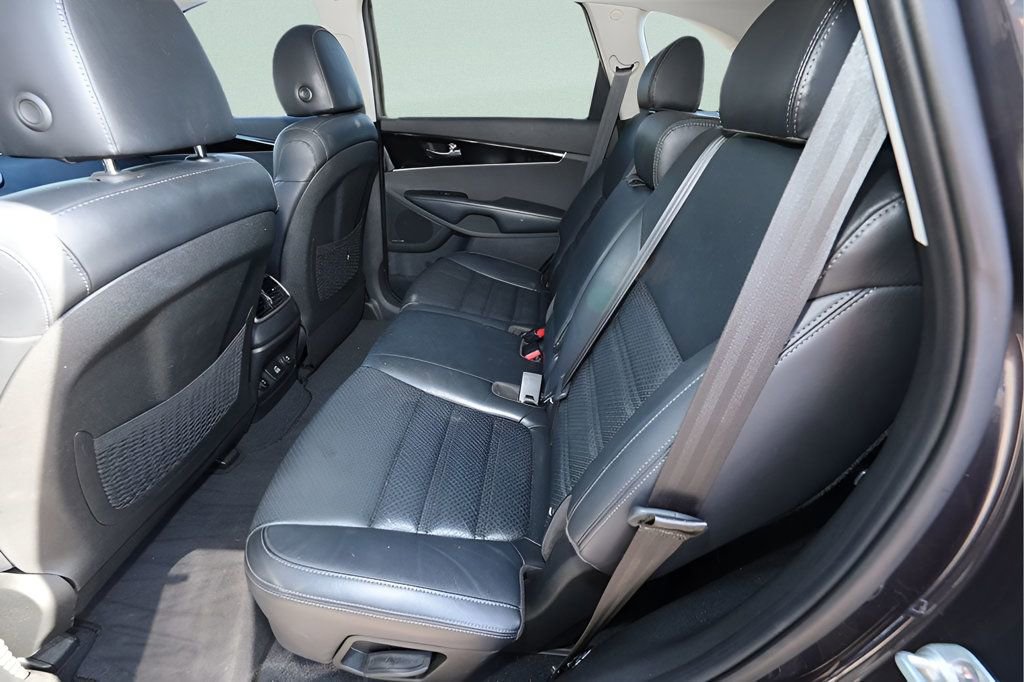 Used 2019 Kia Sorento EX w/ EX Touring Package image 13