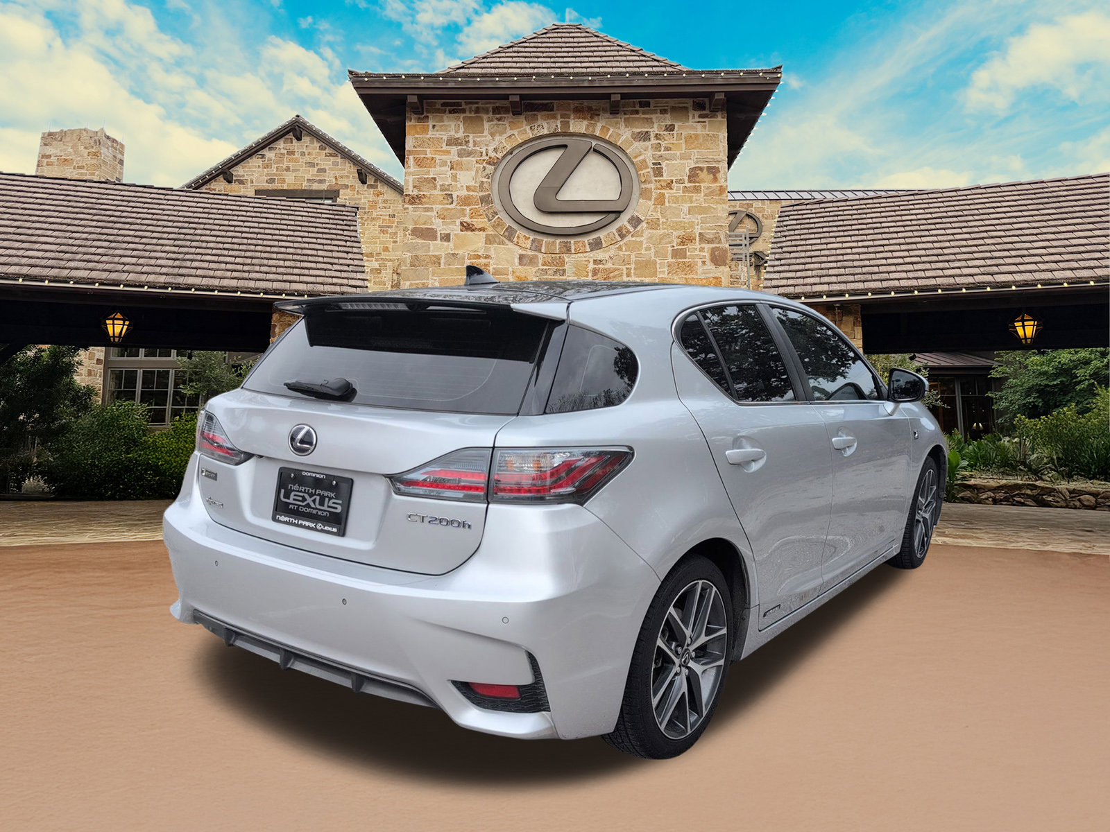 Used 2016 Lexus CT 200h image 2