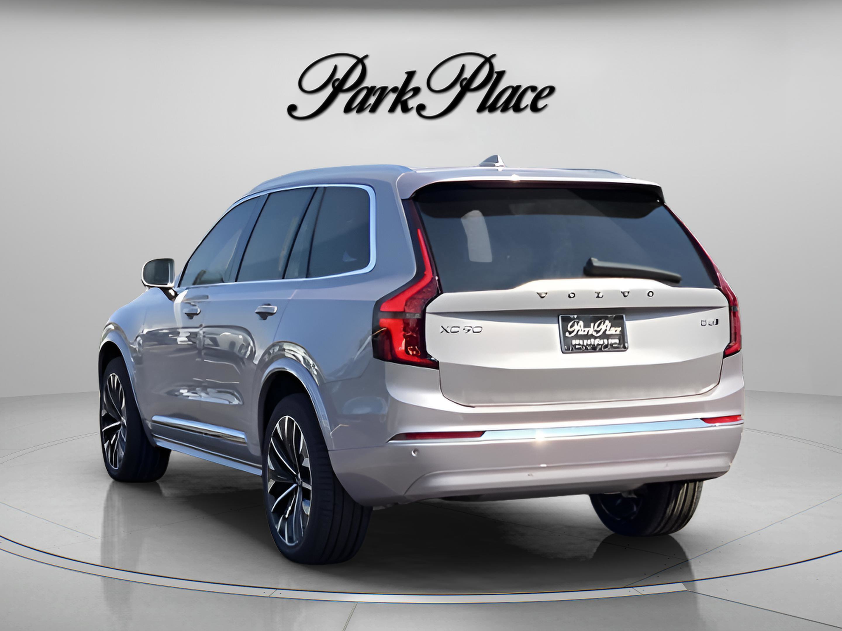 Used 2026 Volvo XC90 B6 Plus w/ Protection Package Premier AWD/4WD image 3