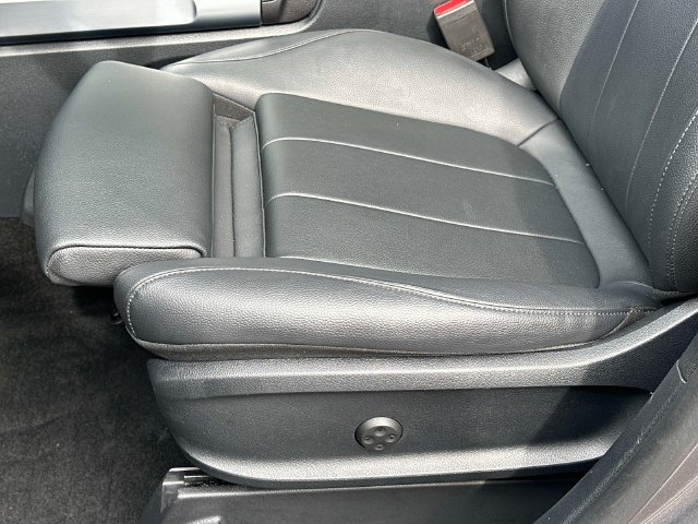 Used 2022 Mercedes-Benz GLB 250 4MATIC image 17