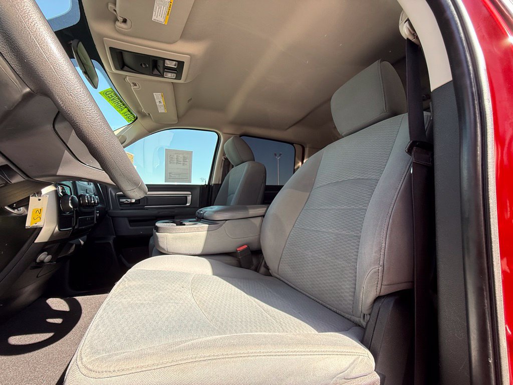 Used 2019 RAM 1500 Classic SLT RWD image 32