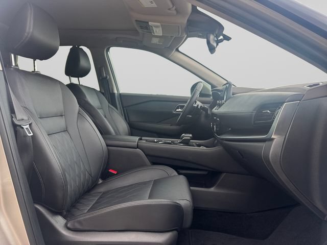 Used 2023 Nissan Rogue Platinum w/ Platinum Premium Package FWD image 15