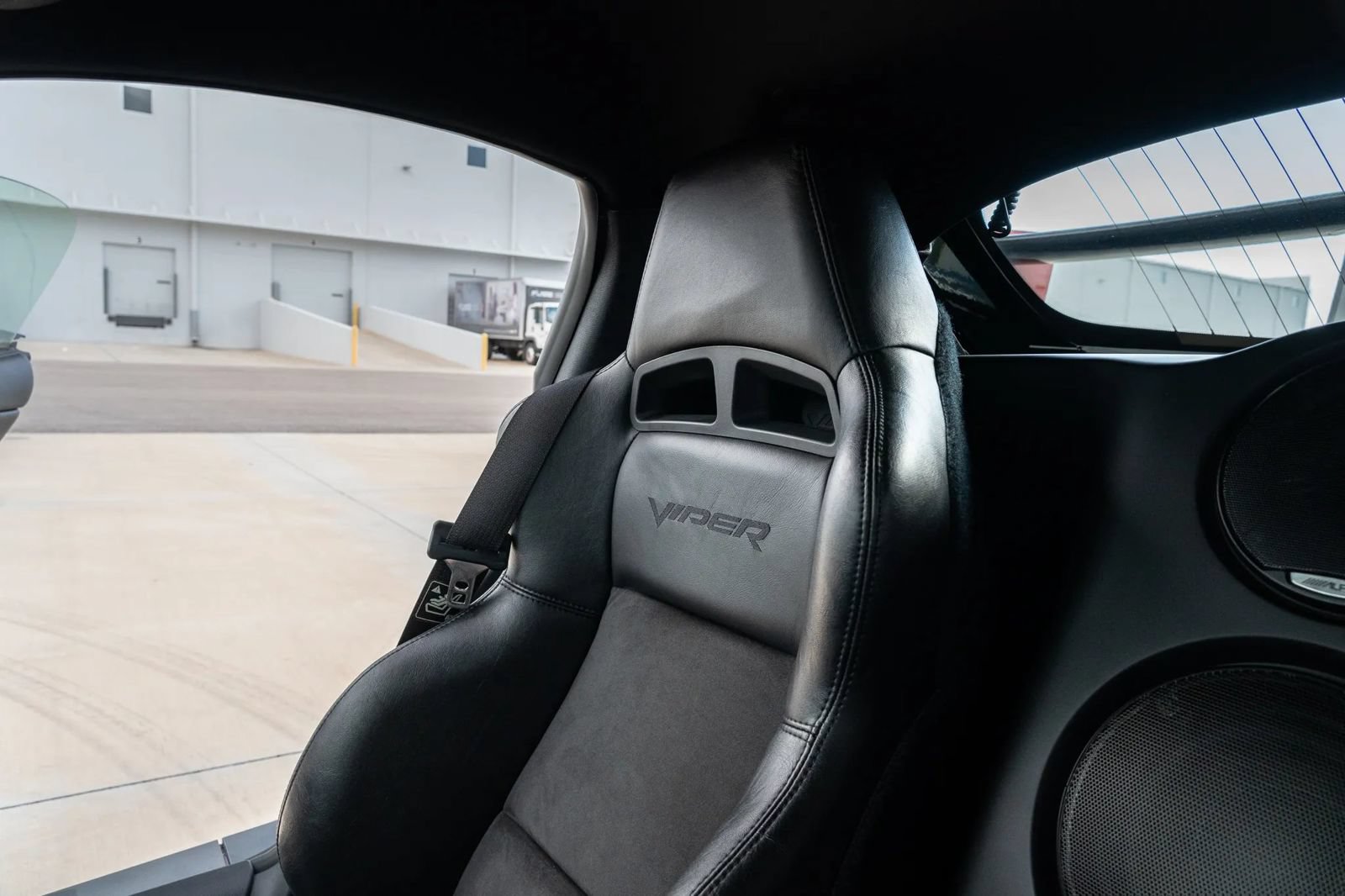 Used 2009 Dodge Viper ACR RWD image 39