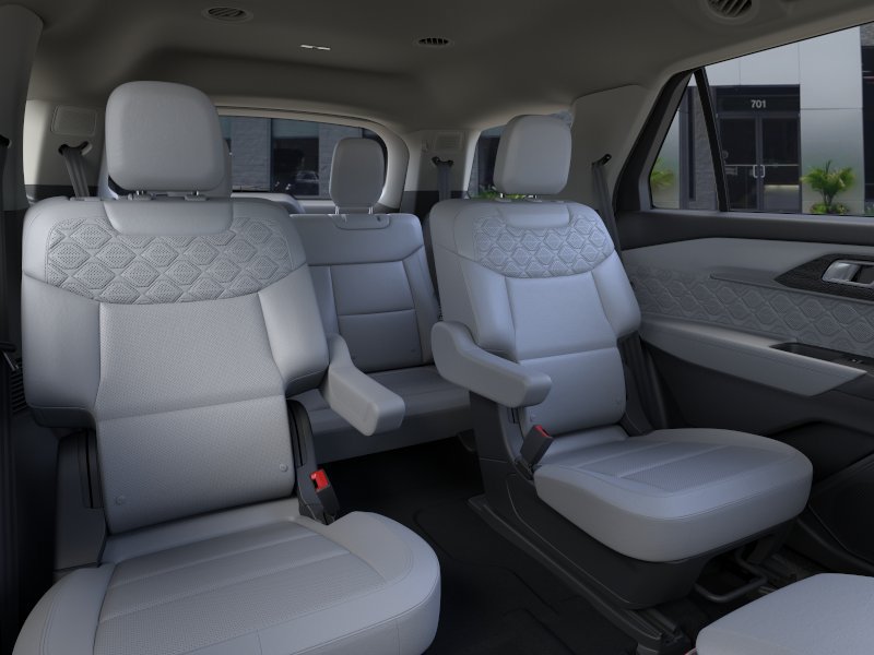 New 2026 Ford Explorer Platinum w/ LUX Leather Package AWD/4WD image 11